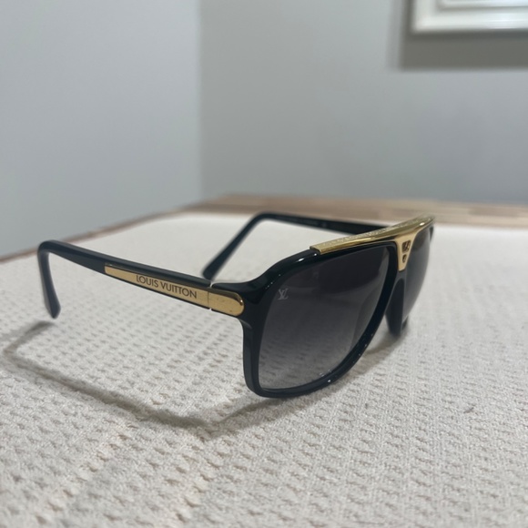 Louis Vuitton Evidence Sunglasses Black - Picture 4 of 16